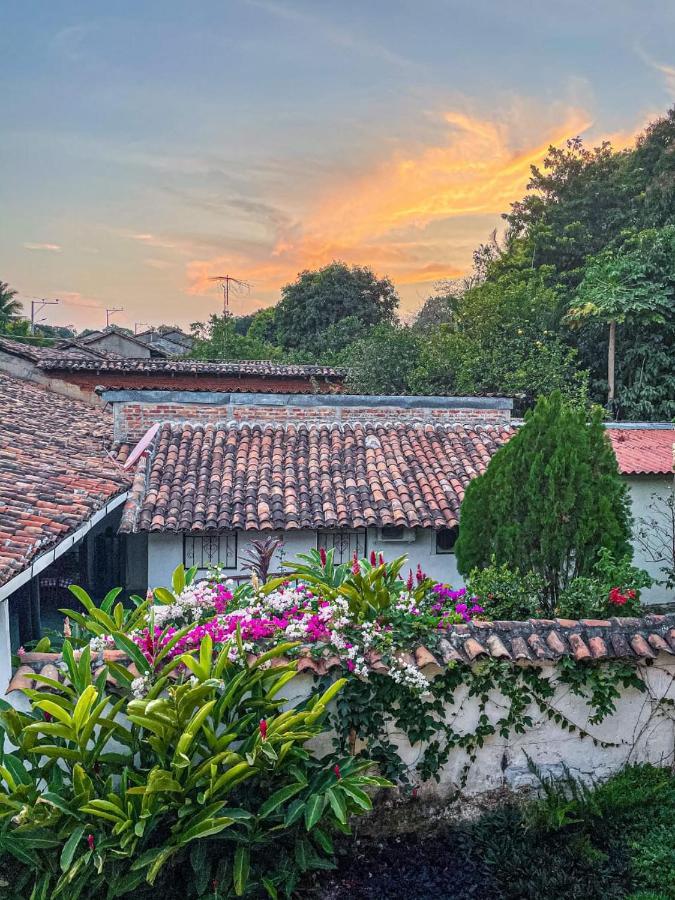 Casa 1800 Suchitoto Boutique Hotel Bagian luar foto